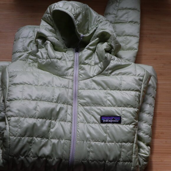 Patagonia Women's Nano Puff Hoody Small S, Color Mint - Picture 7 of 9